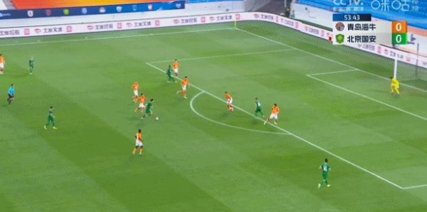 【中超】于大宝染红曹永竞破门 海牛逼平10人国安