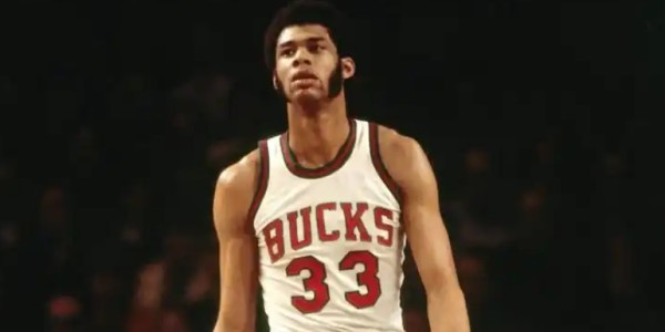 连续3年场均30+有多难？NBA仅8人做到，2人连续7年场均30+