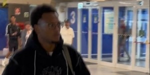 九游体育-他来了！尤文官方晒视频，奥蓬达已落地机场