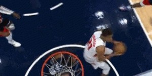 九游体育官方网站-篮筐守护神！萨尔一回合连续送出封盖 生生扇晕对手